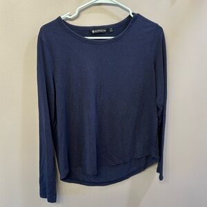 Athleta blue long sleeve t shirt